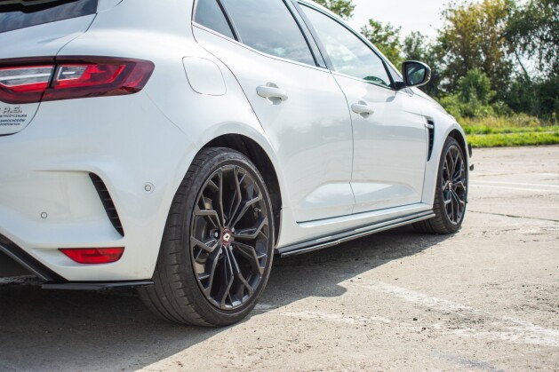 Seitenschweller Ansatz Cup Leisten passend für Renault Megane IV RS Carbon Look