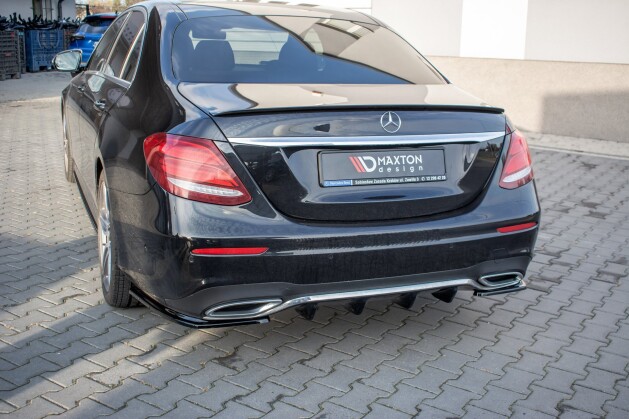 Heck Spoiler Aufsatz Abrisskante für Mercedes E Limo W213 AMG-Line schwarz Hochglanz