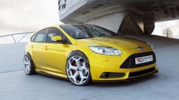 Kotflügelverlängerung Verbreiterung passend für Ford Focus ST Mk3 schwarz Hochglanz
