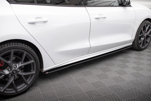 Street Pro Seitenschweller Ansatz Cup Leisten passend für Ford Focus ST / ST-Line Mk4 SCHWARZ