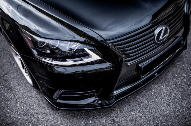 Cup Spoilerlippe Front Ansatz für Lexus LS Mk4 FL schwarz Hochglanz