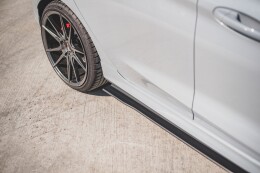 Street Pro Seitenschweller Ansatz Cup Leisten für Ford Fiesta Mk8 ST / ST-Line ROT