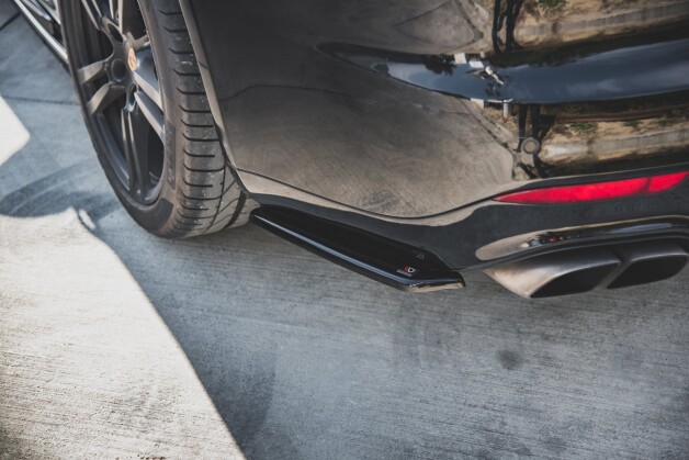 Heck Ansatz Flaps Diffusor passend für Porsche Panamera Turbo 970 Facelift Carbon Look