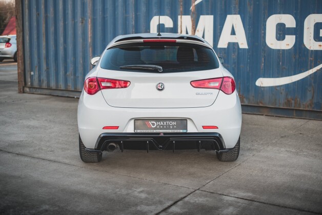 Street+ Heck Ansatz Flaps V.3 passend für Alfa Romeo Giulietta FL schwarz Hochglanz