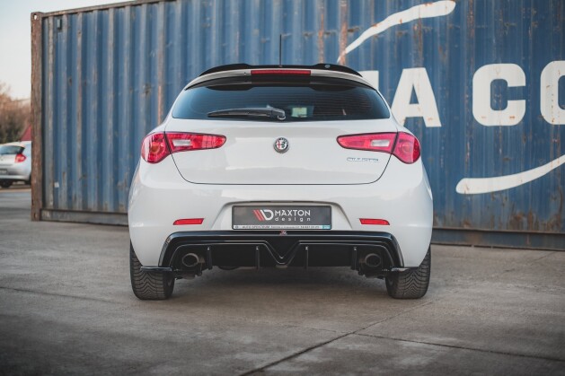 Heck Ansatz Diffusor für Alfa Romeo Giulietta Facelift (Einzelauspuff li. re.) schwarz Hochglanz