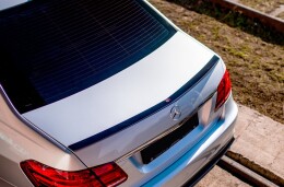 Heck Spoiler Aufsatz Abrisskante passend für Mercedes E63 AMG / AMG-Line / Standard Limousine W212 FL schwarz Hochglanz