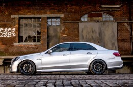 Street+ Seitenschweller Leisten passend für Mercedes E63 AMG / AMG-Line Limousine W212 FL schwarz Hochglanz
