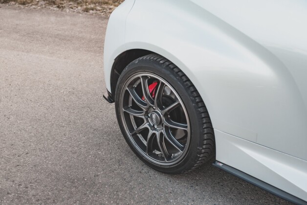 Street Pro Heck Ansatz Flaps Diffusor passend für Toyota GR Yaris Mk4 rot
