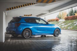 Seitliche Flaps Wings für BMW M135i F20 schwarz Hochglanz