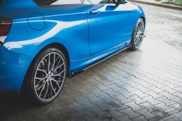Street Pro Seitenschweller Ansatz Cup Leisten + Flaps für BMW 1er F21 M135i / M140i / M-Paket schwarz Hochglanz