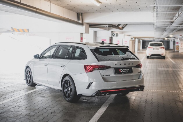 Heck Ansatz Flaps Diffusor V.2 für Skoda Octavia RS Mk4 schwarz Hochglanz