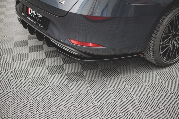 Heck Ansatz Flaps Diffusor passend für Seat Leon Mk4 schwarz Hochglanz