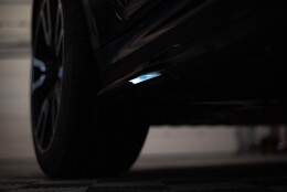 Seitenschweller Ansatz Cup Leisten passend für BMW X7 M-Paket G07 schwarz Hochglanz