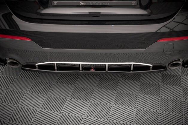 Mittlerer Cup Diffusor Heck Ansatz passend für BMW 4er M-Paket G22 / G23 / G22 Facelift / G23 Facelift schwarz Hochglanz