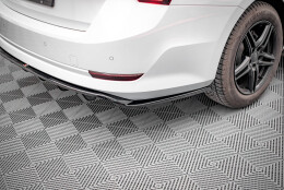 Mittlerer Cup Diffusor Heck Ansatz DTM Look passend für Skoda Octavia Mk4 schwarz Hochglanz
