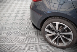 Heck Ansatz Flaps Diffusor für Seat Leon FR Hatchback Mk4 schwarz Hochglanz