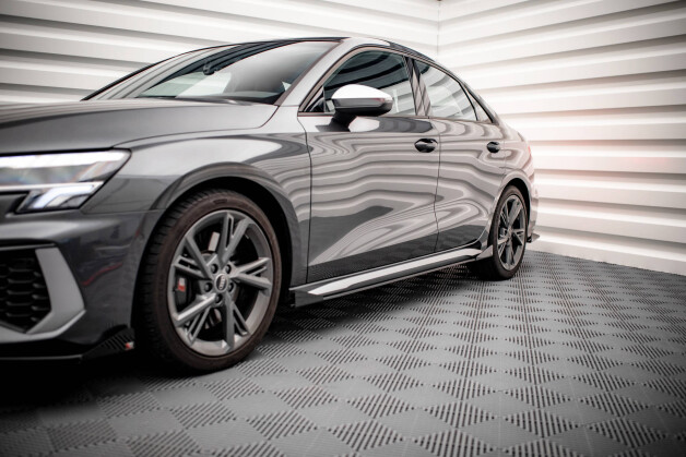 Street Pro Seitenschweller Ansatz Cup Leisten passend für Audi S3 / A3 S-Line 8Y FLAPS HOCHGLANZ