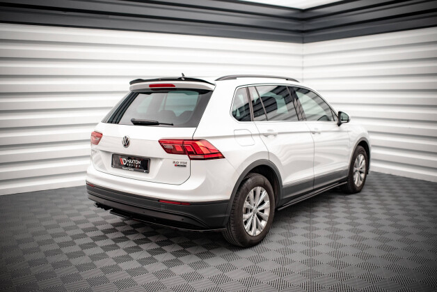 Heck Spoiler Aufsatz Abrisskante passend für VW Tiguan Mk2 schwarz Hochglanz