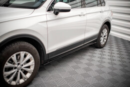 Seitenschweller Ansatz Cup Leisten passend für VW Tiguan Mk2 schwarz Hochglanz