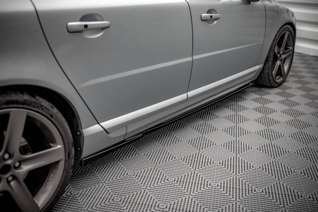 Seitenschweller Ansatz Cup Leisten passend für Volvo V70 Mk3 Carbon Look