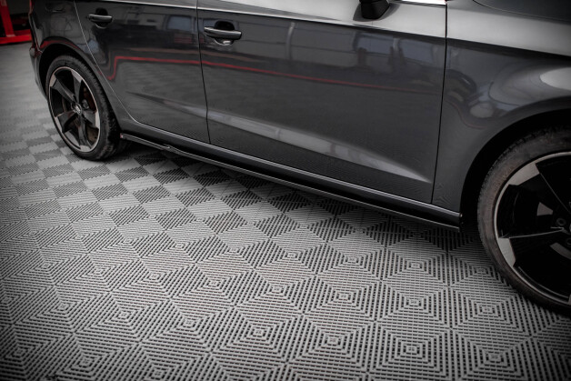 Seitenschweller Ansatz Cup Leisten passend für Audi A3 Sportback 8V schwarz Hochglanz