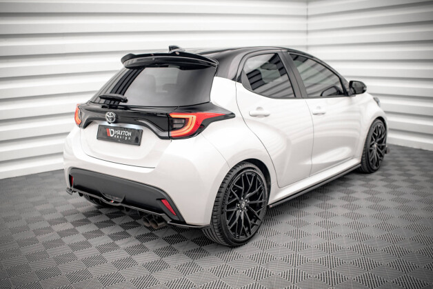 Mittlerer Cup Diffusor Heck Ansatz V.2 passend für Toyota Yaris Mk4 schwarz Hochglanz