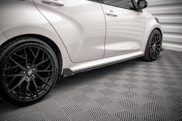 Seitenschweller Ansatz Cup Leisten V.1 passend für + Flaps passend für Toyota Yaris Mk4