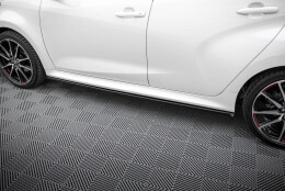 Seitenschweller Ansatz Cup Leisten V.2 passend für Toyota Yaris Mk4 schwarz Hochglanz