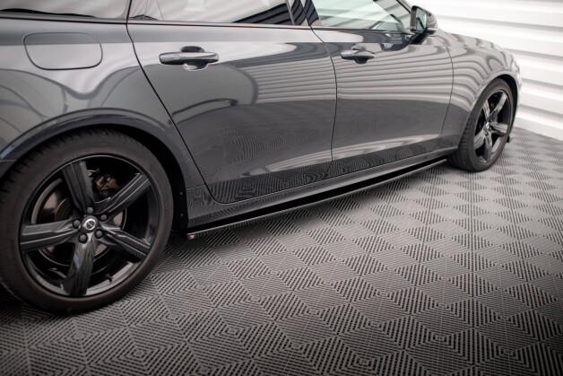 Seitenschweller Ansatz Cup Leisten passend für Volvo V90 / S90 R-Design Mk2 schwarz Hochglanz