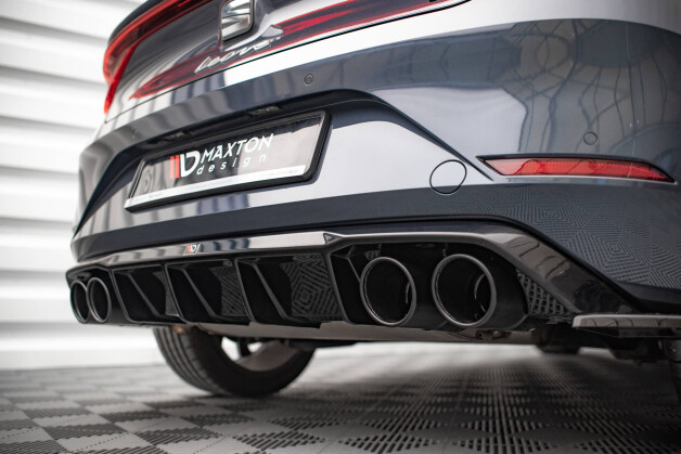 Heck Ansatz Diffusor + Endrohre chrom passend für Seat Leon FR Hatchback Mk4 schwarz Hochglanz