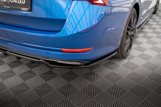 Street+ Mittlerer Diffusor RACE Heck Ansatz passend für Skoda Octavia Sportline Mk4 schwarz Hochglanz