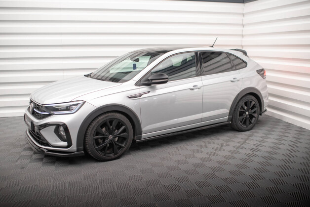 Seitenschweller Ansatz Cup Leisten passend für VW Taigo R-Line Mk1 schwarz Hochglanz