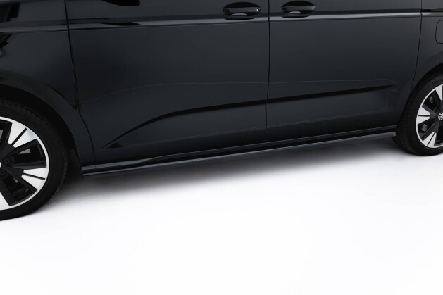 Seitenschweller Ansatz Cup Leisten passend für VW Multivan Lang T7 schwarz Hochglanz