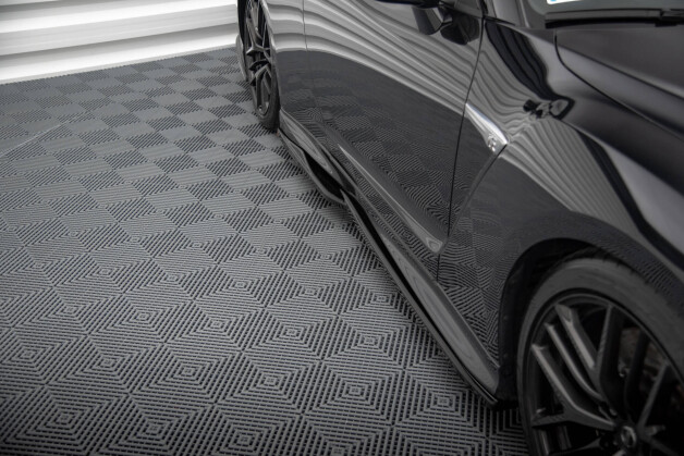 Seitenschweller Ansatz Cup Leisten passend für Nissan GTR R35 Facelift schwarz Hochglanz