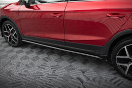 Seitenschweller Ansatz Cup Leisten passend für Seat Arona FR Mk1 schwarz Hochglanz