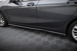 Seitenschweller Ansatz Cup Leisten passend für BMW 1er F40 schwarz Hochglanz