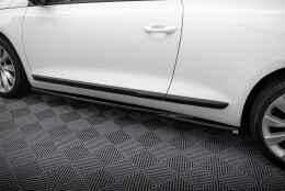 Seitenschweller Ansatz Cup Leisten passend für VW Scirocco Mk3 Facelift schwarz Hochglanz