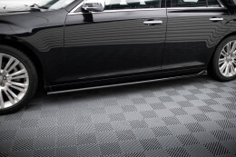 Seitenschweller Ansatz Cup Leisten für Chrysler 300 Mk2 schwarz Hochglanz