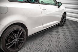 Seitenschweller Ansatz Cup Leisten für Seat Ibiza FR SC Mk4 Facelift schwarz Hochglanz