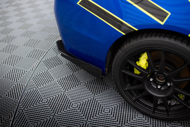 Hintere Seiten Flaps passend für Subaru WRX STI Mk1 schwarz Hochglanz