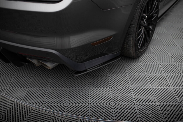 Street Pro Heck Ansatz Flaps Diffusor passend für Ford Mustang GT Mk6 rot