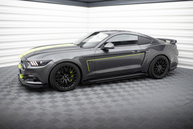 Street Pro Seitenschweller Ansatz Cup Leisten + Flaps für Ford Mustang GT Mk6  schwarz Hochglanz