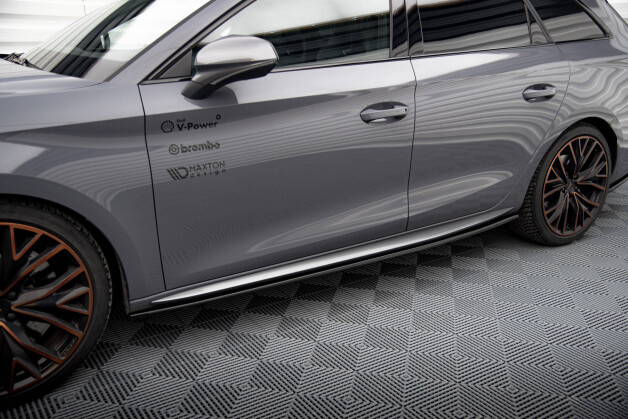 Seitenschweller Ansatz Cup Leisten passend für Cupra Leon Aero Mk1 schwarz Hochglanz