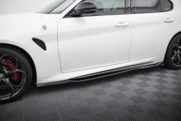 Seitenschweller Ansatz Cup Leisten passend für Alfa Romeo Giulia Quadrifoglio schwarz Hochglanz