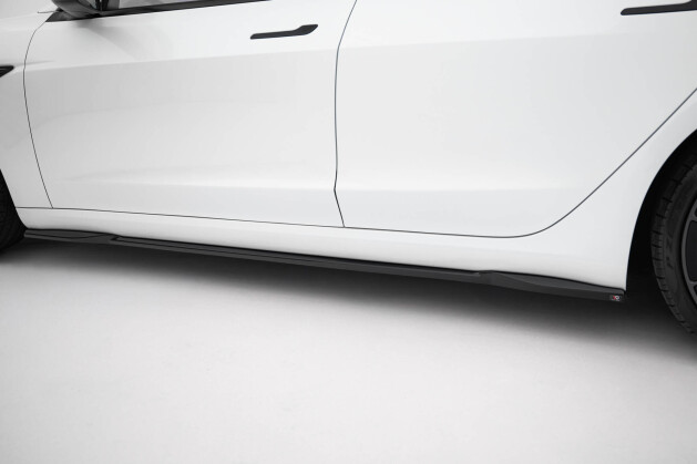 Seitenschweller Ansatz Cup Leisten V.2 passend für Tesla Model 3 Performance Mk1 Facelift schwarz Hochglanz