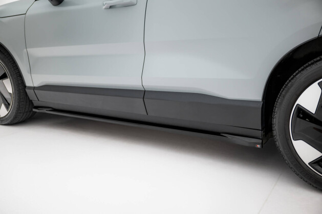 Seitenschweller Ansatz Cup Leisten passend für Volvo EX30 Mk1 schwarz Hochglanz