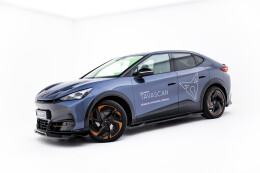 Seitenschweller Ansatz Cup Leisten für Cupra Tavascan Mk1 schwarz Hochglanz