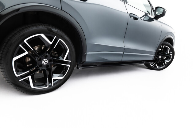 Seitenschweller Ansatz Cup Leisten passend für VW Tiguan R-Line Mk3 schwarz Hochglanz