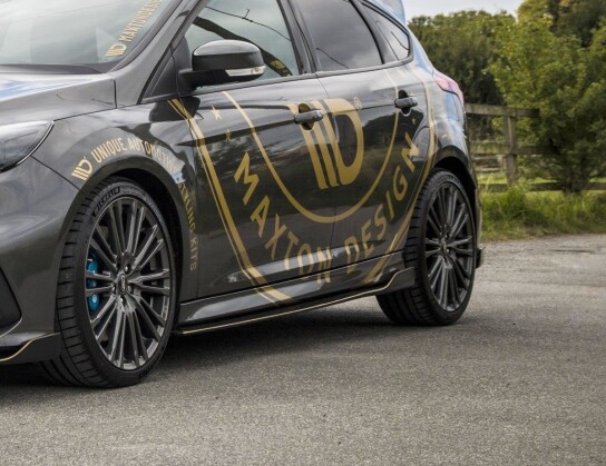 Seitenschweller Ansatz Cup Leisten passend für Aero Ford Focus RS Mk3