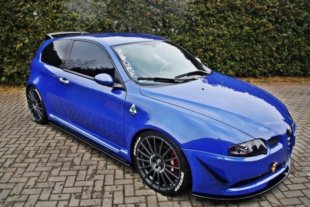 Seitenschweller Ansatz Cup Leisten passend für ALFA ROMEO 147 GTA schwarz Hochglanz